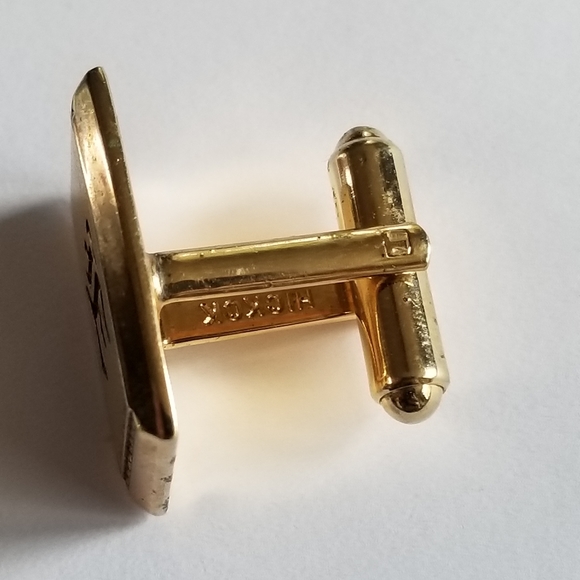 Vintage letter E cuff links gold tone cufflinks square classic alphabet monogram - Picture 5 of 10